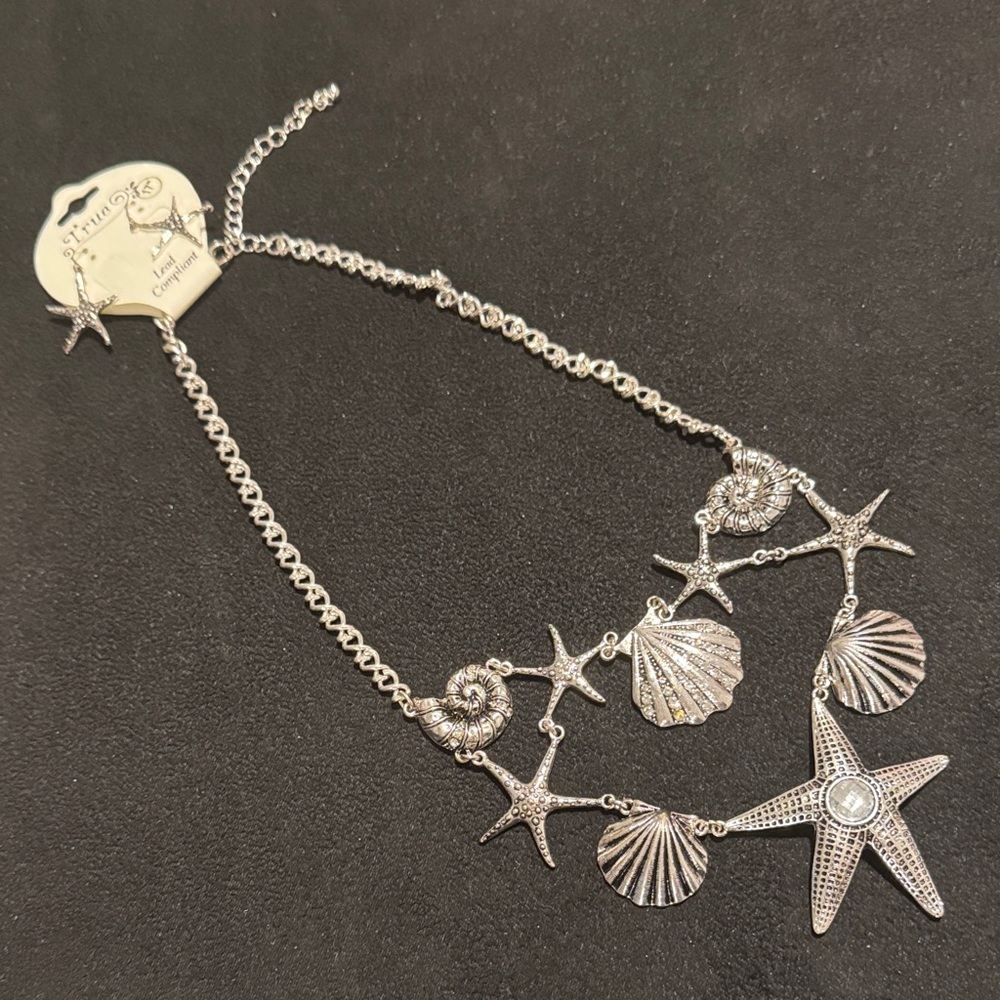 True brand Silver Starfish earrings and Shell Necklace new with tag